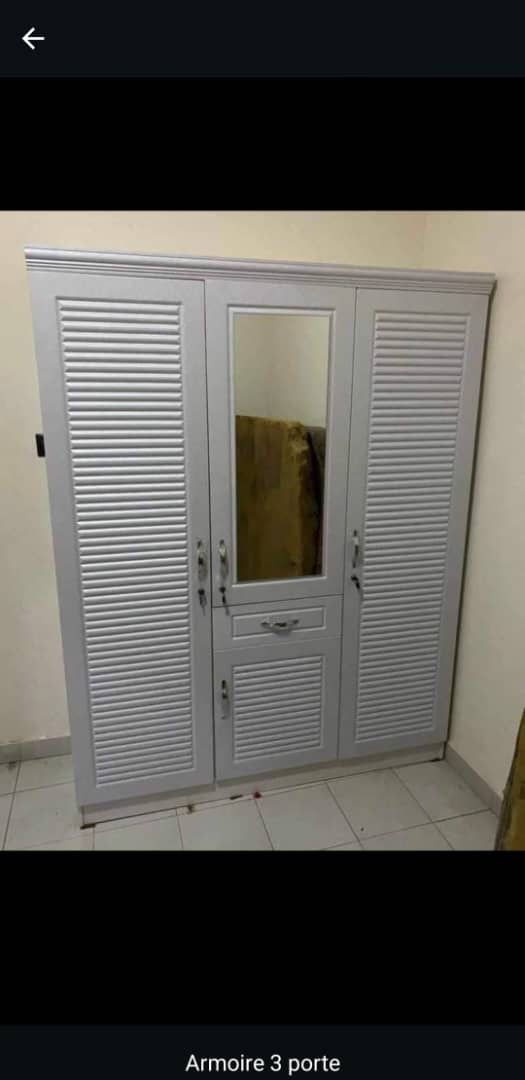 Armoire